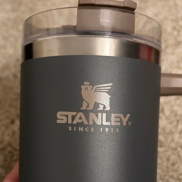 Stanley 40oz Adventure Quencher H2.0 Travel Tumbler - Picture 3 of 5